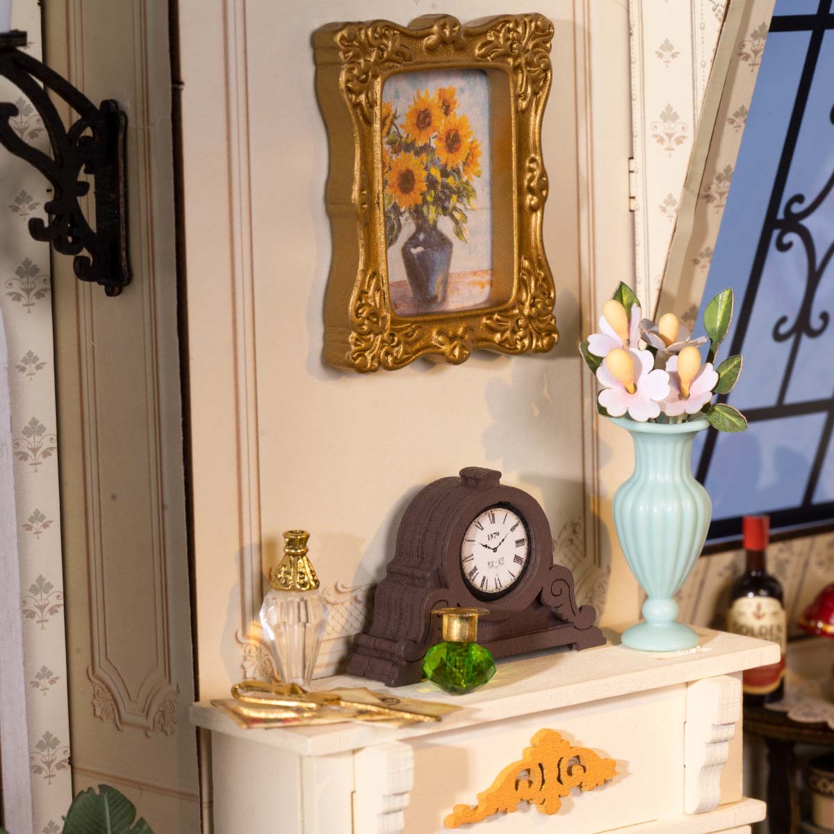 Rolife DIY Miniature House - Catherine's Living Room  DG175