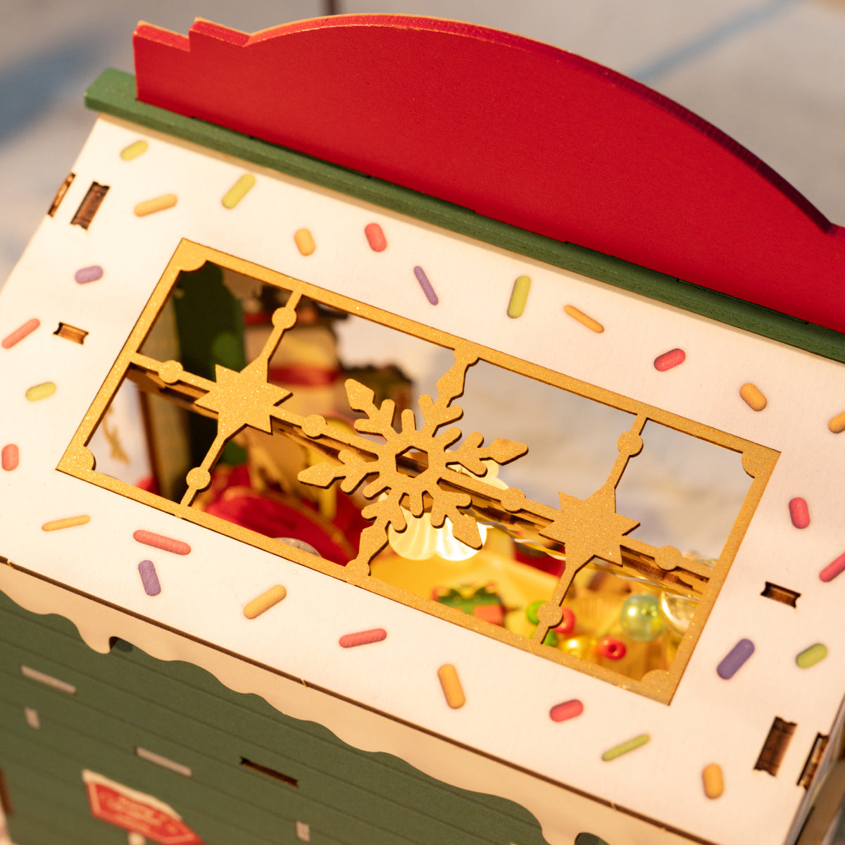 Rolife DIY Miniature House -  Christmas Candy Stand  DS043