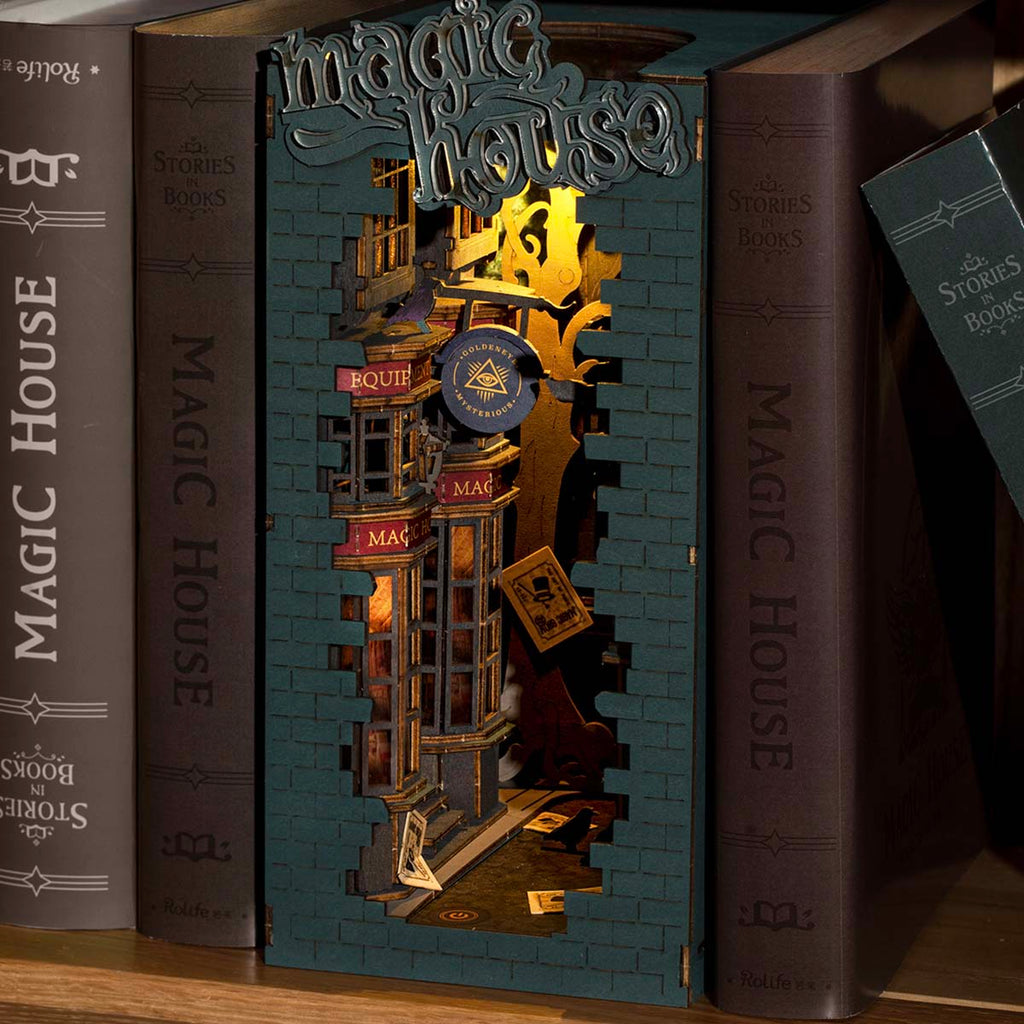Rolife DIY Book Nook Kit  - Magic House TGB03